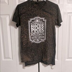 Anvil Hocus Pocus Apothecary Graphic Tee size LARGE